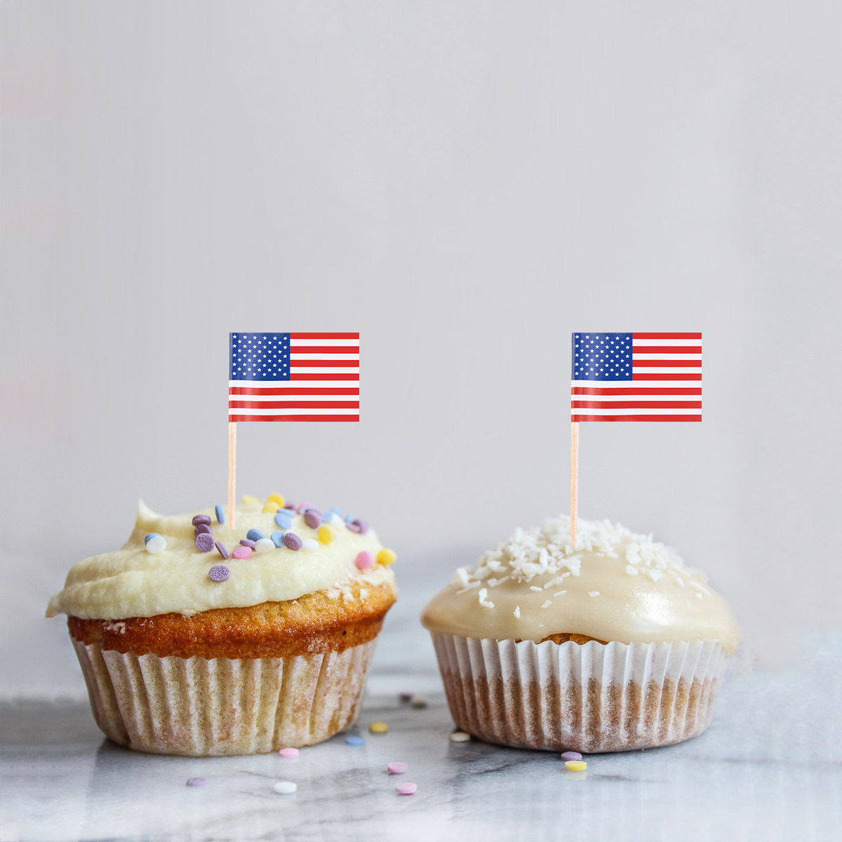 アメリカ国旗ピック100本セット 2.5インチ フードトゥー - Food Snacks For Party のレビューと価格